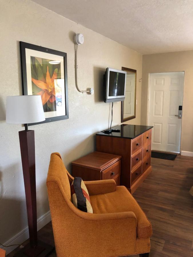 Ocala Cove Motel Bagian luar foto